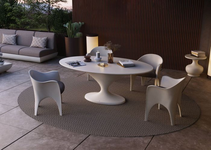 Charm dining table in white for outdoor